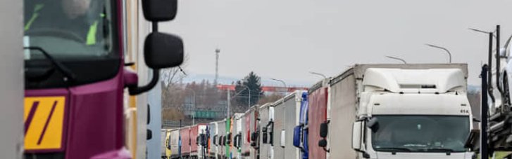 Польша обратилась к Украине с требованием от перевозчиков