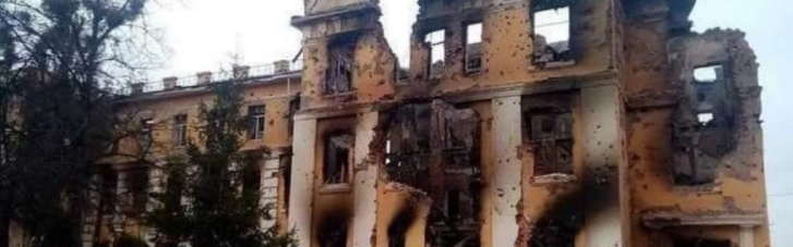 Окупанти зруйнували 48 навчальних закладів у Харкові