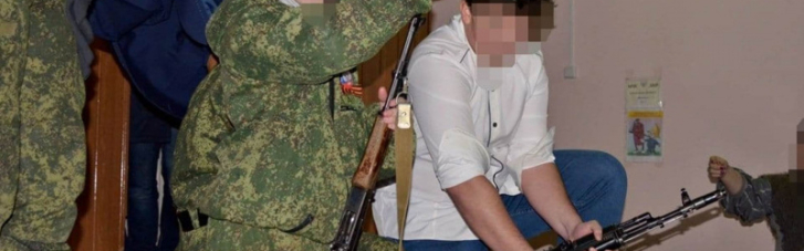 Жителя Горловки будут судить за организацию детских военных клубов в "ДНР"
