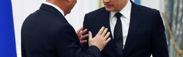 Олланд в бездушном зале Минска. Три лидера, Путин и его кровать