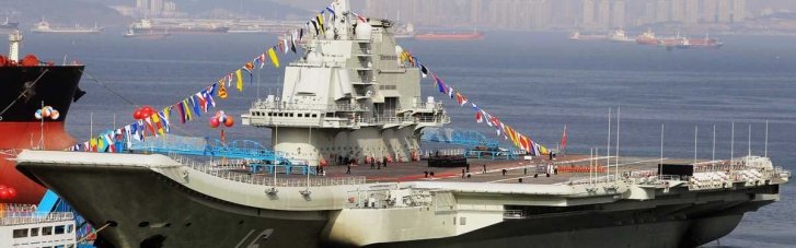 Корабли Китая "протаранили" судно с начальником штаба ВС Филиппин на борту, — СМИ