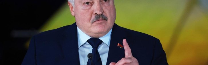 Повістки через SMS-повідомлення у Білорусі: диктатор Лукашенко підписав закон