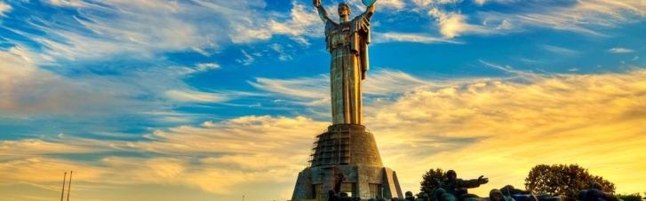 У Держдумі РФ закликали вдарити по монументу "Батьківщина-мати" у Києві