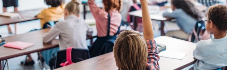 Правительство Латвии приняло решение о постепенном отказе от русского в школах