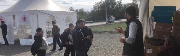 Люди стали покидати Карабах: перша група вже приїхала до Вірменії