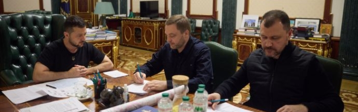Зеленский назвал волонтеров, в которых провели обыски, "мошенниками и ворами" без решения суда