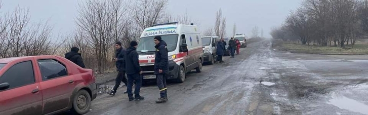 Спасатели эвакуировали из Волновахи около 400 человек: большинство из них — дети