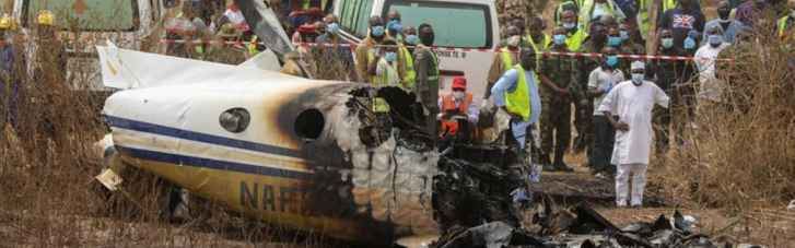 У Нігерії впав військові літак: ніхто не вижив