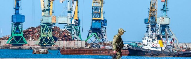 В порту Бердянска россияне круглосуточно сжигают тела оккупантов без идентификации и учета