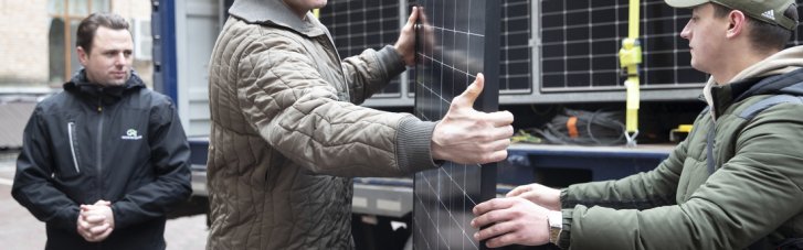 Франція надала Києву допомогу – сонячні електростанції, які встановлять у медзакладах, — Кличко