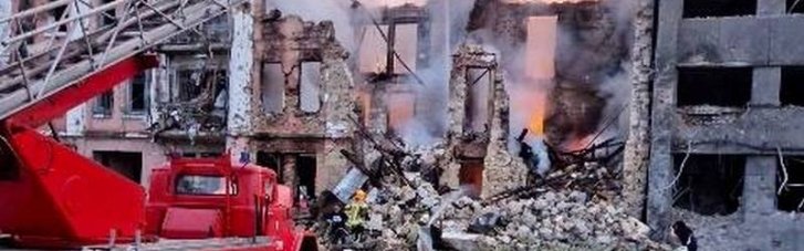 Окупанти вночі вдарили по Миколаєву: є поранені, пошкоджені 5 багатоповерхівок (ФОТО)