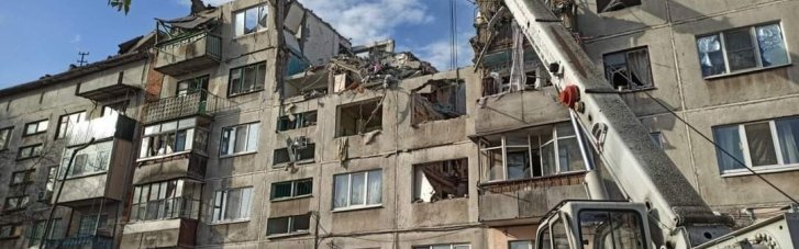 В Славянске под завалами от ракетных обстрелов ищут еще четырех человек