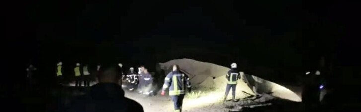 Спасатели сообщили подробности ночного прорыва газопровода под Киевом