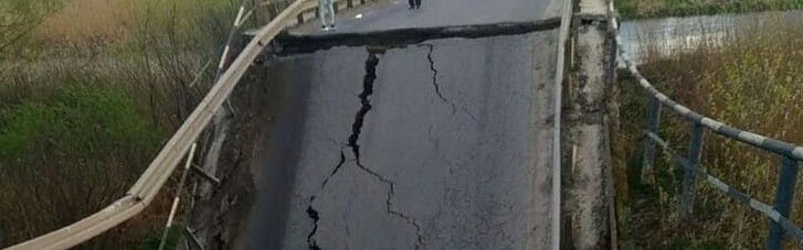 Обвал мосту на Львівщині: споруда була аварійною, її збиралися ремонтувати