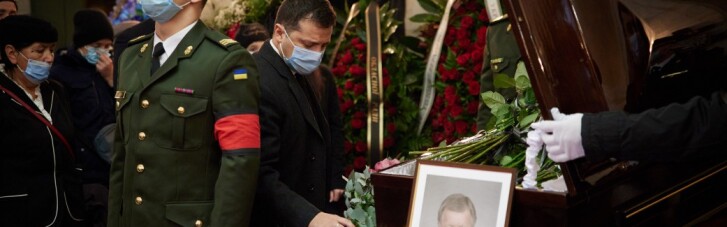 Зеленский возложил цветы к гробу гендиректора КБ "Южное" (ФОТО)