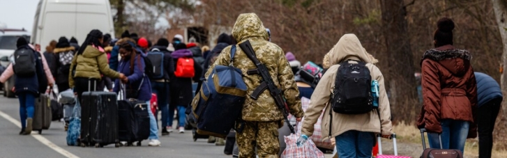Від початку вторгнення РФ понад 8 млн українців стали біженцями, — омбудсмен