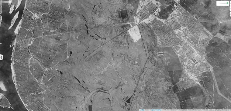 На супутниковому знімку 1972 року озера немає