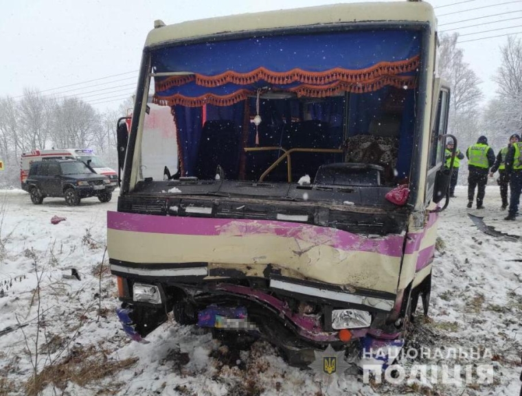 Аварія сталася поблизу села Новий Став