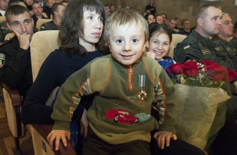 Татьяна Черновол с детьми Устимом и Иванной, 2014 г.