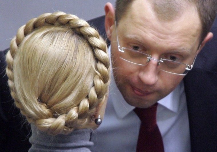 Лидер БЮТ Юлия Тимошенко и депутат от блока “Наша Украина – Народная самооборона” Арсений Яценюк