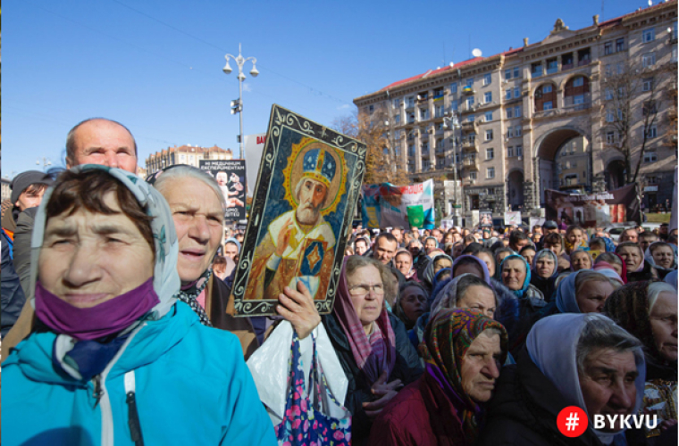 Вакцинировался бы Иисус? Пропаганда русской церкви подогревает антивакцинаторские настроения. Но не в России