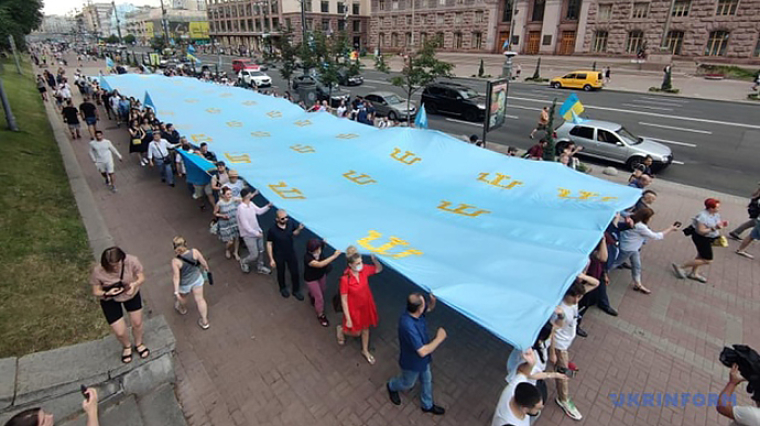 Акция в честь Дня крымскотатарского флага