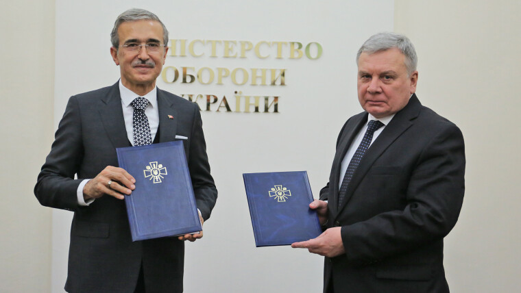 Исмаил Демир и Андрей Таран /mil.gov.ua