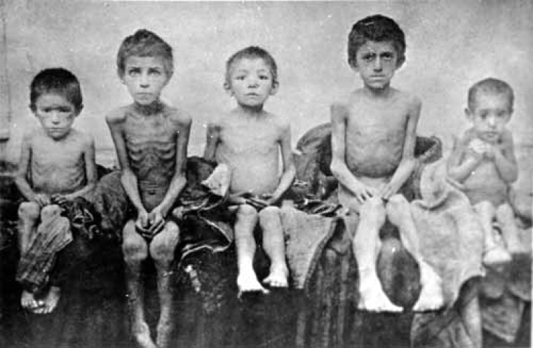Голодающие дети. Бердянск, 1922 г.