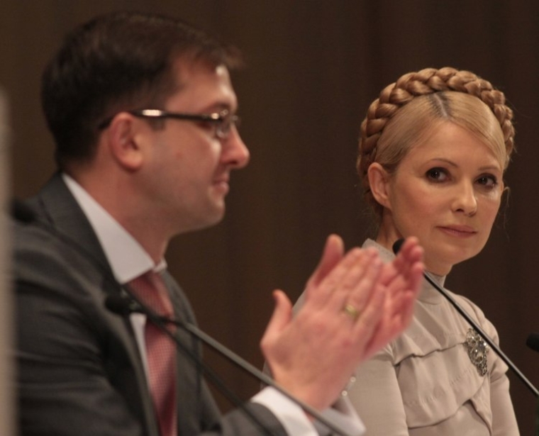 Прем’єр-міністр України Юлія Тимошенко та виконуючий обов’язки міністра фінансів Ігор Уманський, 2009 р.