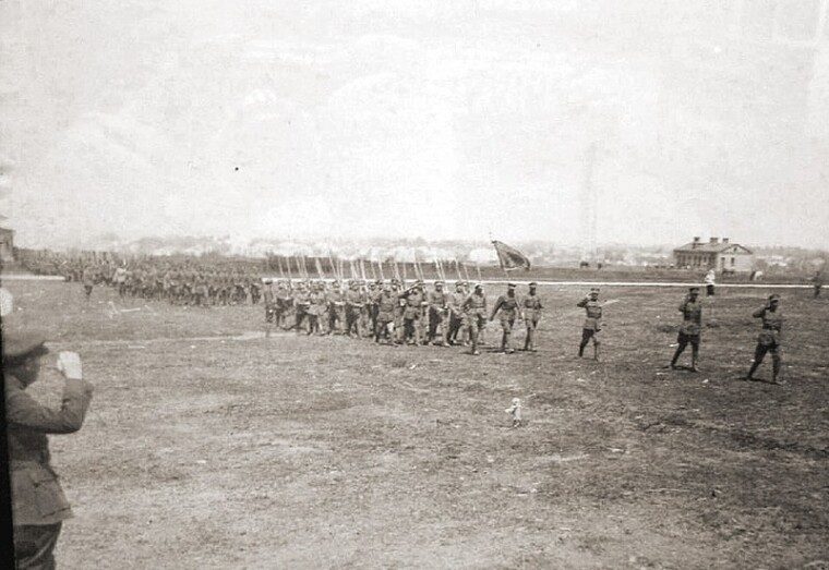 Парад 6-й сечевой стрелковой дивизии. Бердичев, май 1920