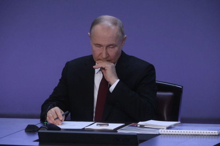 Чи можлива "табакерка"? Історична "матриця" для ґвалтовної зміни правителя в Росії