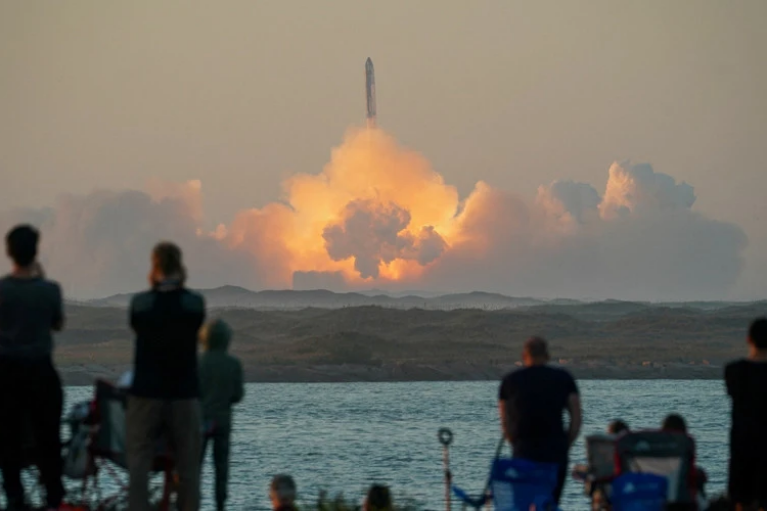 Друга спроба запуску ракети Starship космічної компанії Ілона Маска завершилась невдачею (ВІДЕО)