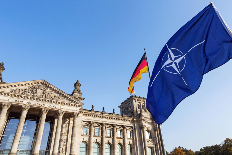 Слабое звено НАТО. Удастся ли Вашингтону безопасно поссорить Германию с Россией