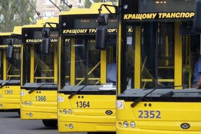 В украинских городах резко сокращают количество троллейбусов и трамваев