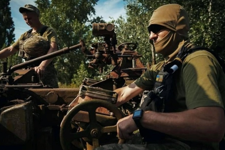 Українські військові уразили розташування Росгвардії в Херсоні та три пункти управління на півдні (ВІДЕО)