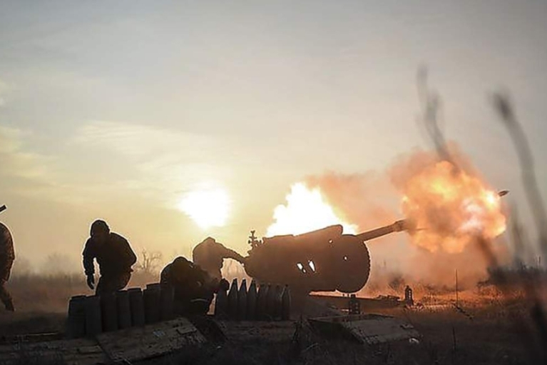 Росія стягує резерви на Бахмутський напрямок та марно намагається атакувати, — Міноборони України