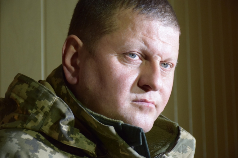 Time поместил на обложку Залужного: главком ВСУ настроил украинцев на долгую борьбу (ФОТО)