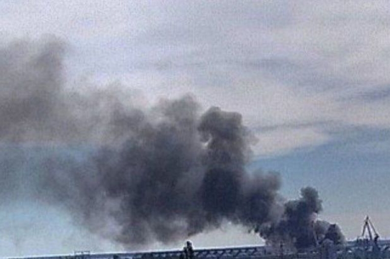 У Криму знову "бавовна": Над авіабазою під Сімферополем здіймається стовп чорного диму