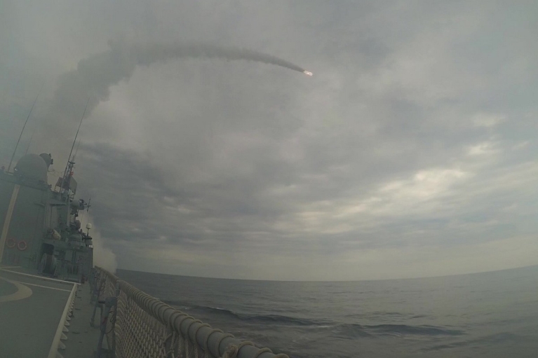 В Черное море вышел российский ракетоноситель: возможно, готовится атака