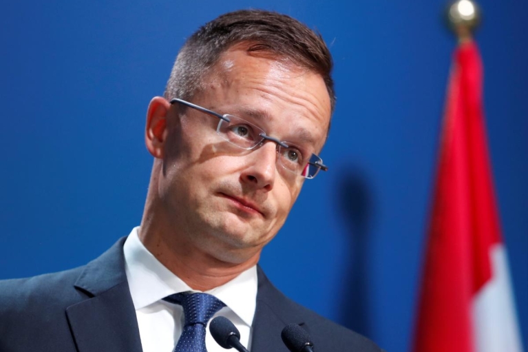 НАТО "збожеволіло": Угорщина відмовилась від участі в фонді для України