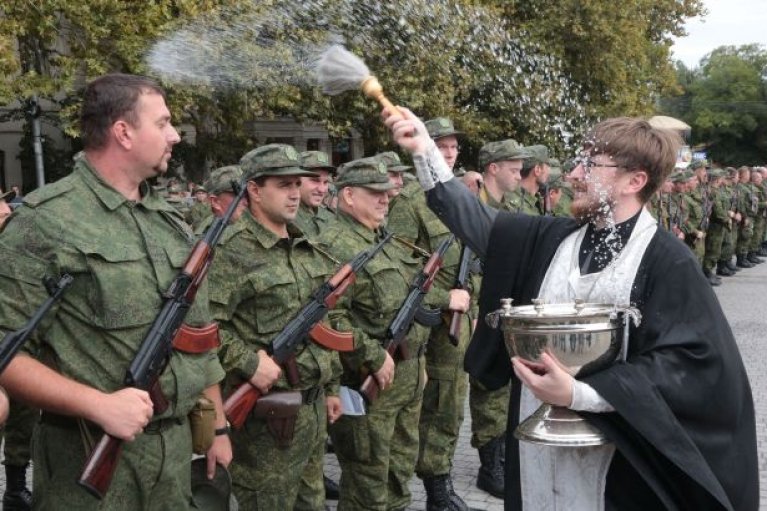 "Левада": 74% росіян підтримують війну проти України, але більшість уже хоче переговорів (ІНФОГРАФІКА)