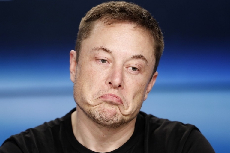 Илон Маск продал акций Tesla на $6,9 млрд и при чем здесь Twitter