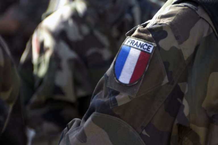 Во Франции заявили, что вопрос отправки инструкторов в Украину только обсуждают