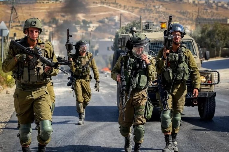 Армия Израиля ударила по "Хезболле" на востоке Ливана, — Reuters
