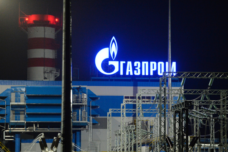 "Газпром" скоротив транзит газу через Україну на 15%