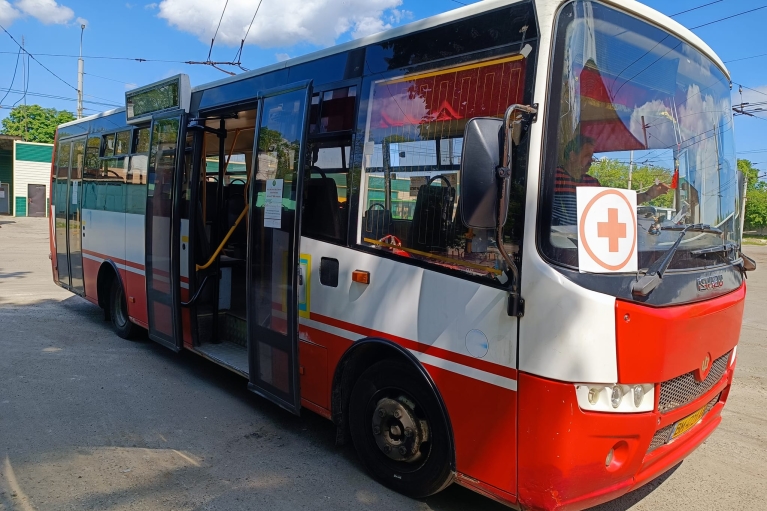 Через брак пального в Сумах комунальні автобуси ходитимуть лише у "години пік"