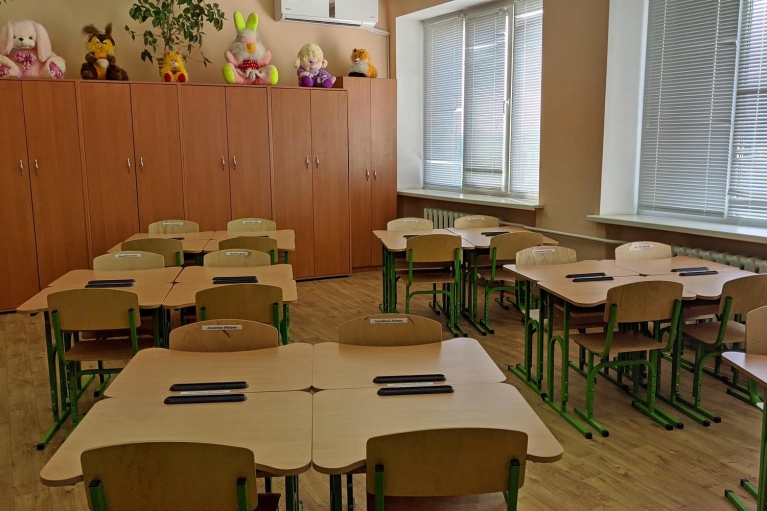 Скільки українських дітей навчаються вдома та за партами: інформація МОН