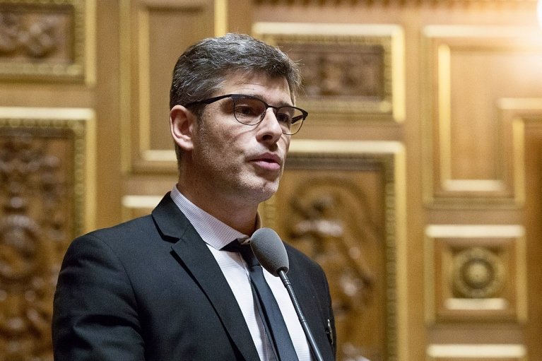 Французский сенатор призывает страны НАТО и ЕС рассмотреть санкции на поставки хлопка в РФ