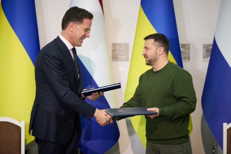 Украина подписала с Нидерландами соглашение о гарантиях безопасности