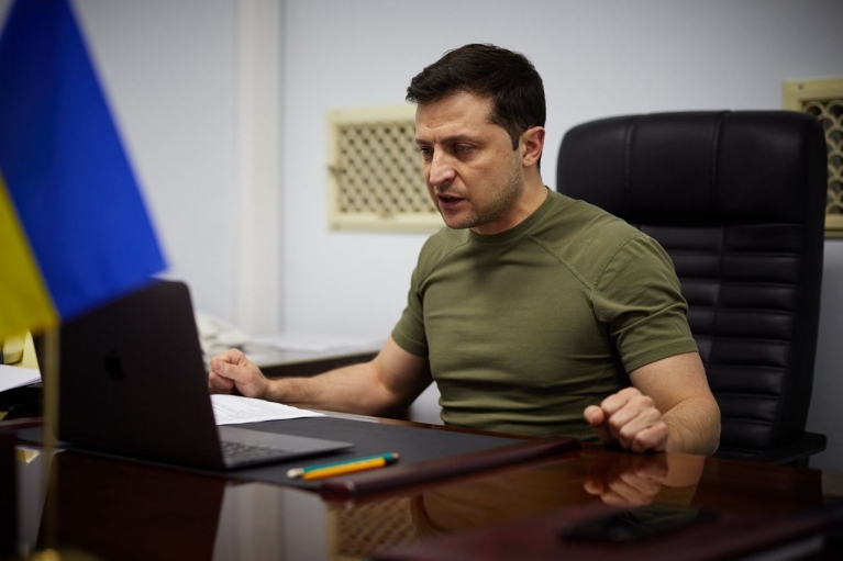 Зеленський закликав Генштаб не приймати без нього рішення щодо військовозобов'язаних